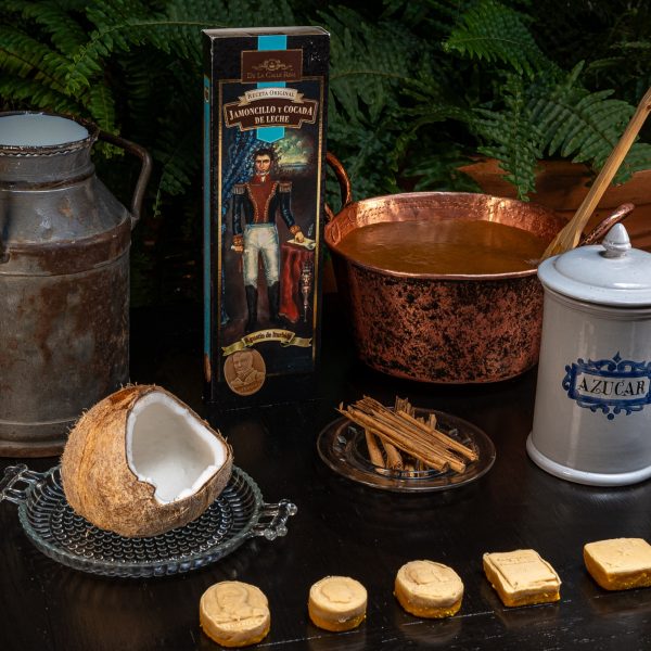 Jamoncillo y Cocada de Leche "Nuestros Héroes" — Calle Real, dulces morelianos